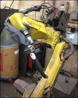 D/F Air-Cooled Curved Robotic Torch on Fanuc ArcMate Robot